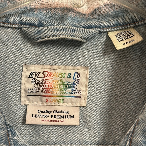 LEVIS Embroidered Unisex Pride Liberation Truckers Jacket, Extra Large XL - Picture 8 of 12